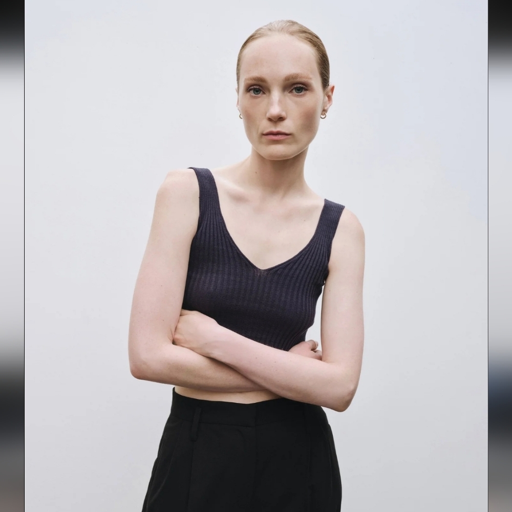 Mijeong Park Crop Top Cropped Ribbed Knit V Neck Tank Navy Blue XS